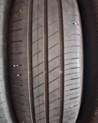185 55 15 Goodyear 85% estive