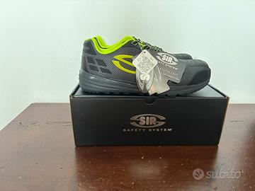 Scarpe antinfortunistiche nuove