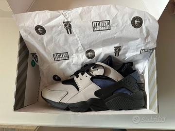 NIKE HUARACHE LIMITED EDITION - 47,5 NUOVE