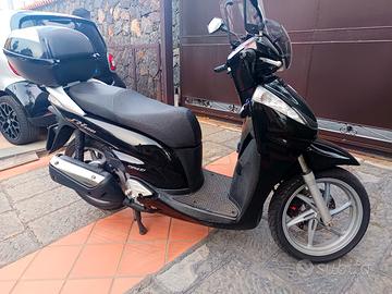 Honda SH 300
