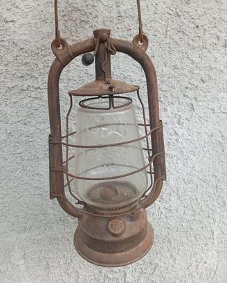 lanterna a petrolio 