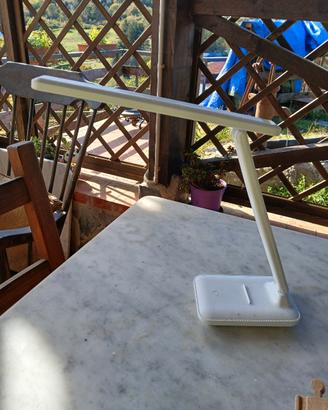 lampada da tavolo portatile usb