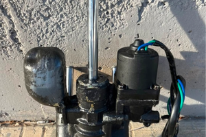 Trim yamaha - jonson motori fuoribordo 150 cv - 25