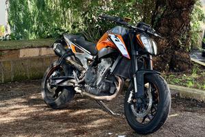 KTM 790 DUKE- 2019-GUIDABILE A2 - FULL TECH PACK