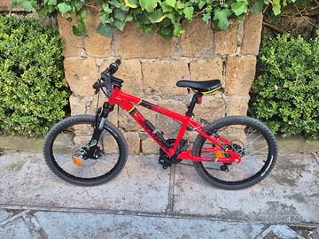 Bicicletta Rockrider St900