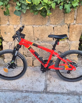Bicicletta Rockrider St900