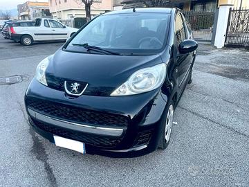 Peugeot 107 1.0 68CV 5p. Desir idele per Neopatent