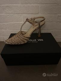 Decollete’ Emanuelle Vee n.39