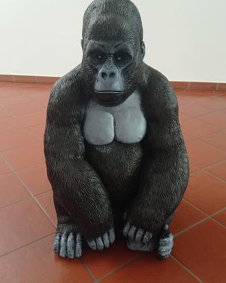 stagua gorilla vetroresina
