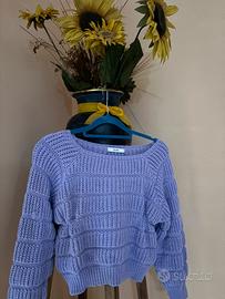 maglione di lana color lilla