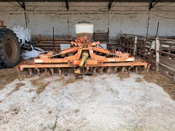 Erpice rotante con seminatrice