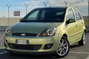 FORD FIESTA 1.4 TDCI 5 PORTE CAMBIO AUTOMATICO