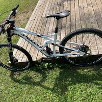 Cannondale Jekyll 27.5 Carbon Fully MTB