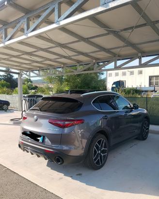Alfa Romeo Stelvio q4