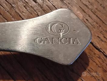 VECCHIO COLINO PUBBLICITARIO GANCIA BARMAN VINTAGE