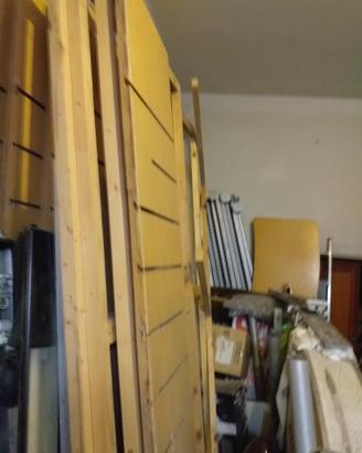 Arredamento per negozio a parete