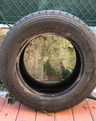 Gomma firestone 205/65 r15c