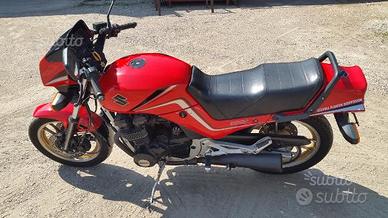 Suzuki GSX 550 E 1984 iscritta FMI no 600