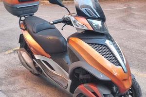 PIAGGIO MP3 del 2011 a Palermo,