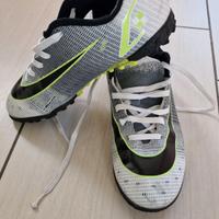 Scarpe da calcio e calcetto