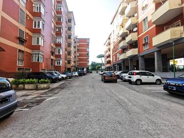 Via d'antona quadrilocale con posto auto