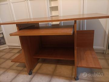 scrivania 