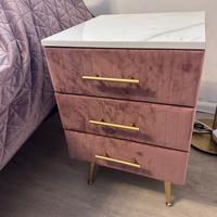 2 comodini in velluto con piano effetto marmo