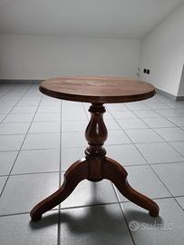 Tavolino rotondo in legno
