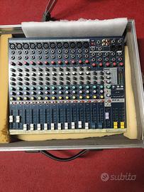 MIXER SOUNDCRAFT 12EFX