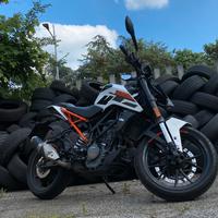 KTM duke 125