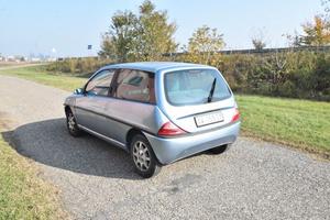 Y10 A BENZINA E METANO