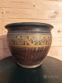 vaso in terracotta decorato