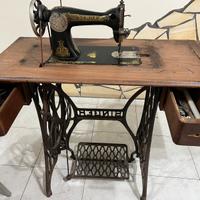 Macchina da cucire singer