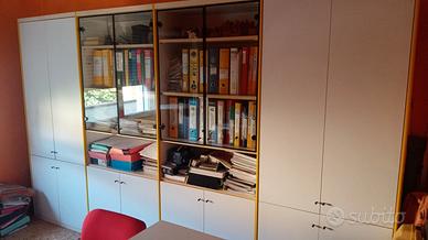 Arredi ufficio mobili armadio a parete scrivania