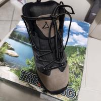 Scarponcini da trekking nuovi 