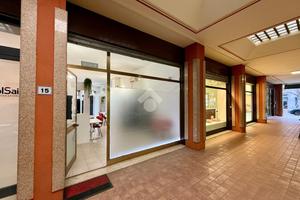 NEGOZIO A AZZANO DECIMO