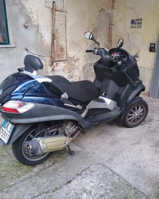 Piaggio X8 250 – 250cc – Scooter
