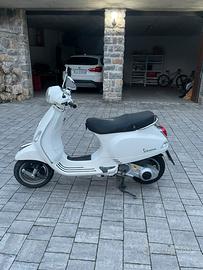 Vespa lx150