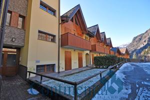 Bilocale a Carona con ascensore e box