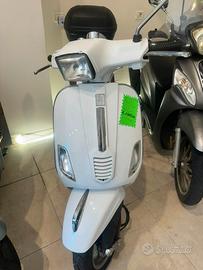 Piaggio Vespa 50 S 4T