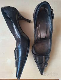 eleganti in pelle nera con tacco sottile