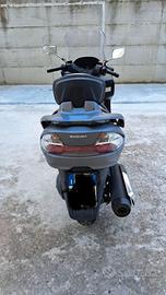 Suzuki Burgman ABS 400