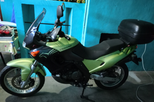 Moto Aprilia Pegaso 2003