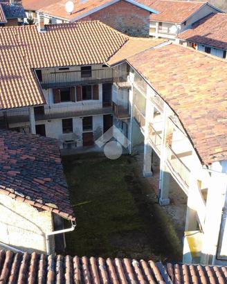 CASA SEMINDIPENDENTE A TORRAZZO