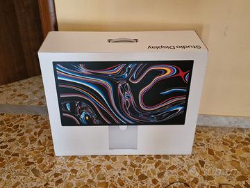 Apple Studio Display