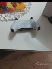 PlayStation 5 con controller 