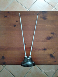 Antenna a dipolo vintage in bachelite