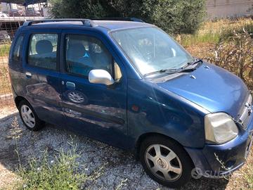 Opel Agila 1.2 Benz. CON GANCIO TRAINO
