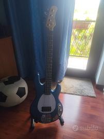  Basso elettrico eko,  amplificatore HIWATT ,
