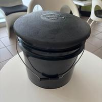 SECCHIO CON COPERCHIO MULTIUSO